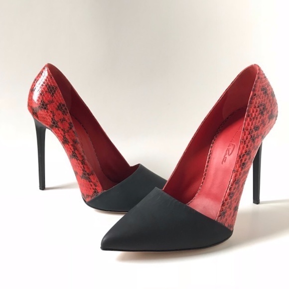 Oscar De La Renta - Picture 2 of 8